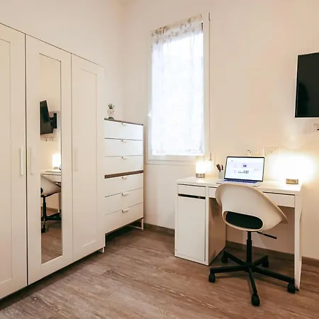 The Superstars - Old Town * 볼로냐