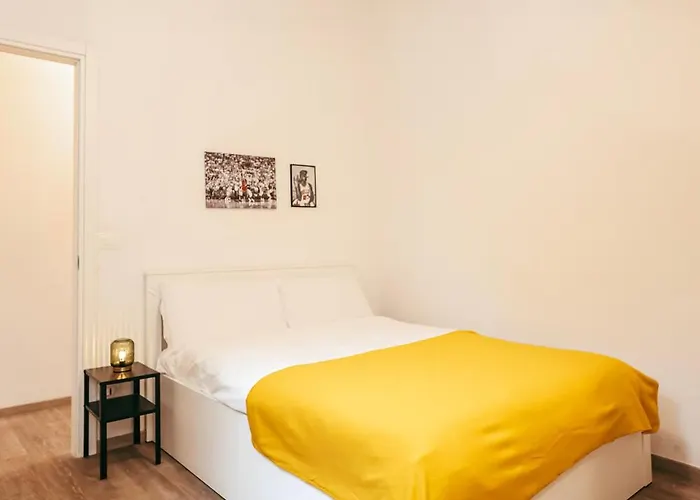 The Superstars - Old Town Bologna