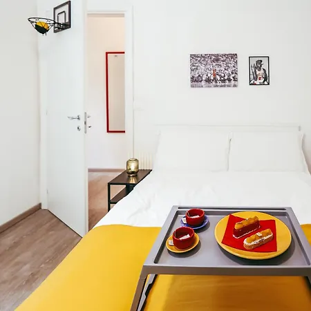 Apartamento The Superstars - Old Town Bolonia